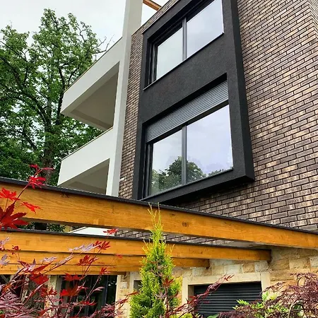 Sunny Side Vrnjacke Terme-aquapark-besplatan Parking アパート